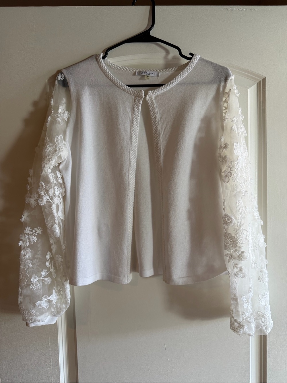 Women's White Lace-Sleeve Open Cardigan